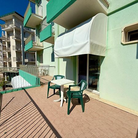 Hotel Palme Park & Beach Included Lido di Jesolo Kültér fotó