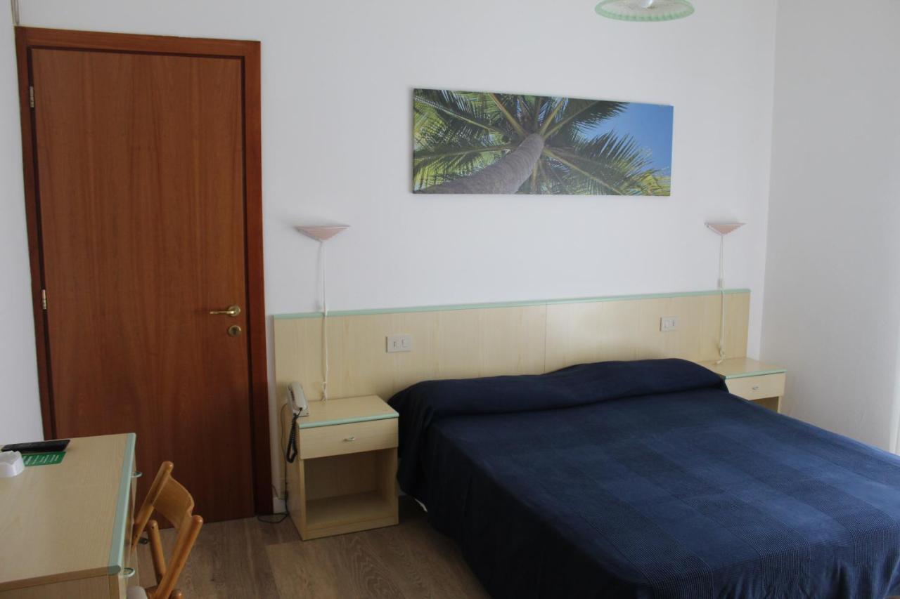 Hotel Palme Park & Beach Included Lido di Jesolo Kültér fotó