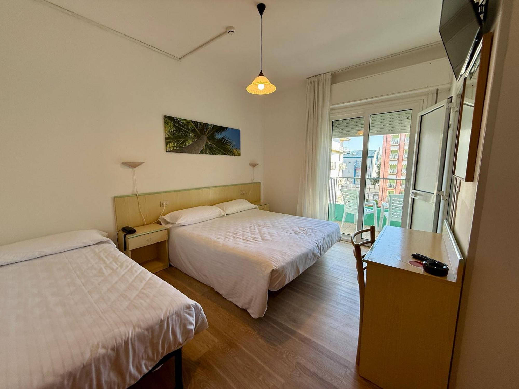 Hotel Palme Park & Beach Included Lido di Jesolo Kültér fotó