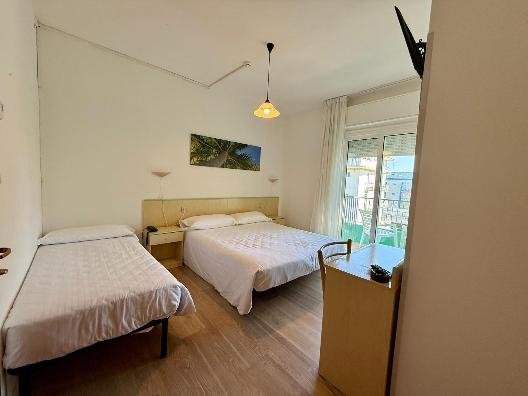 Hotel Palme Park & Beach Included Lido di Jesolo Kültér fotó