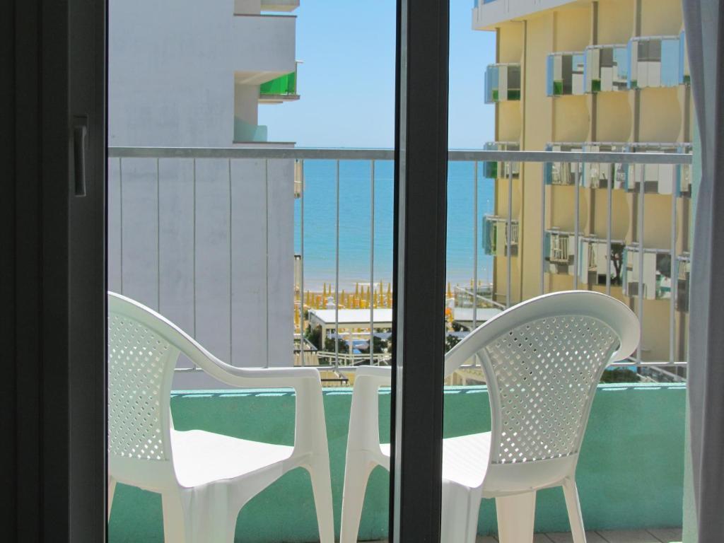Hotel Palme Park & Beach Included Lido di Jesolo Kültér fotó